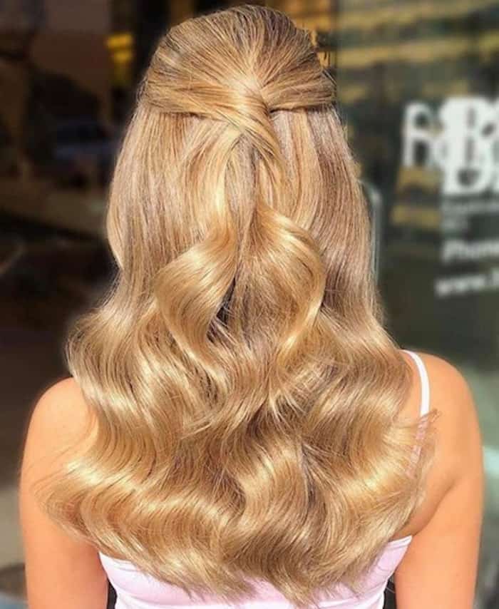 honey blonde hair color trend