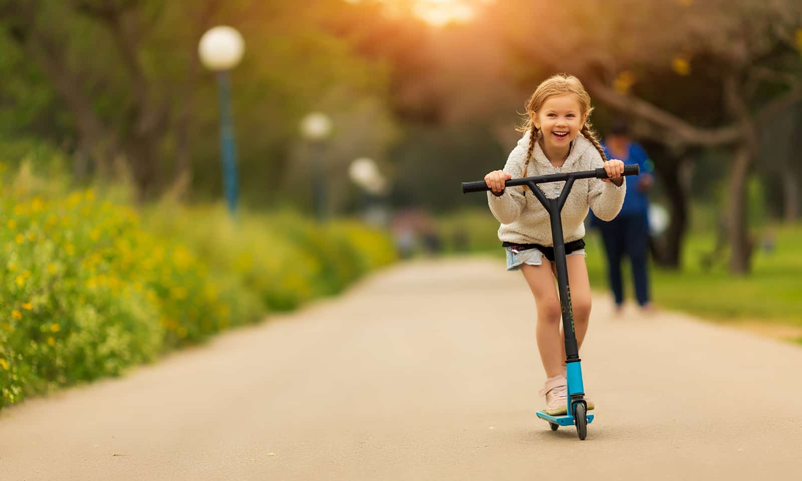 how-to-exercise-with-your-kids-tips-for-moms-main-image