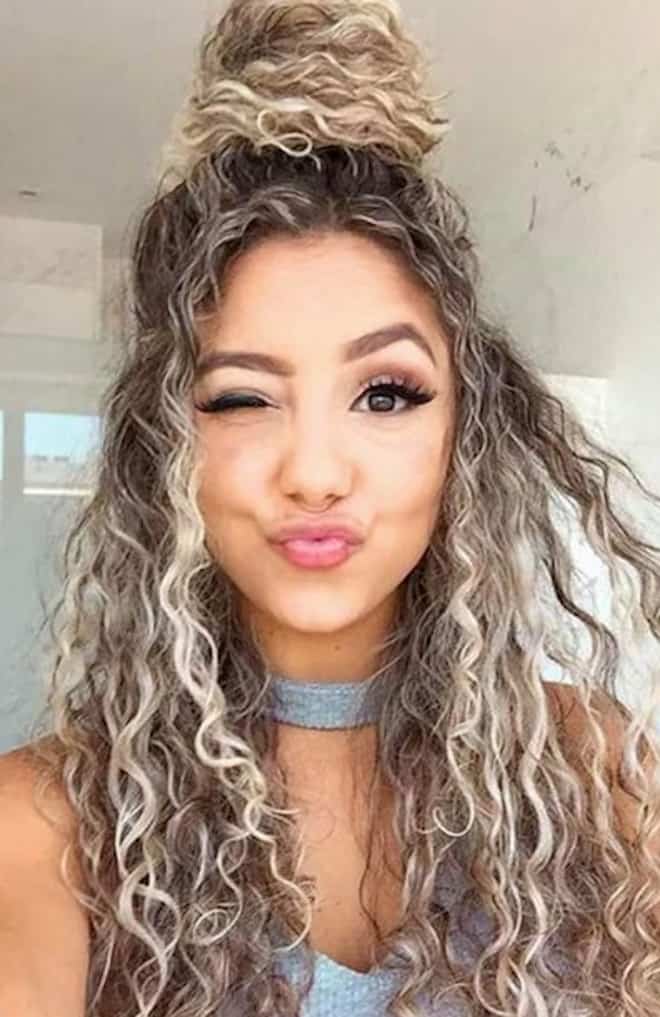 Top 26 Sexy Hairstyles For Women That Men Find Irresistible