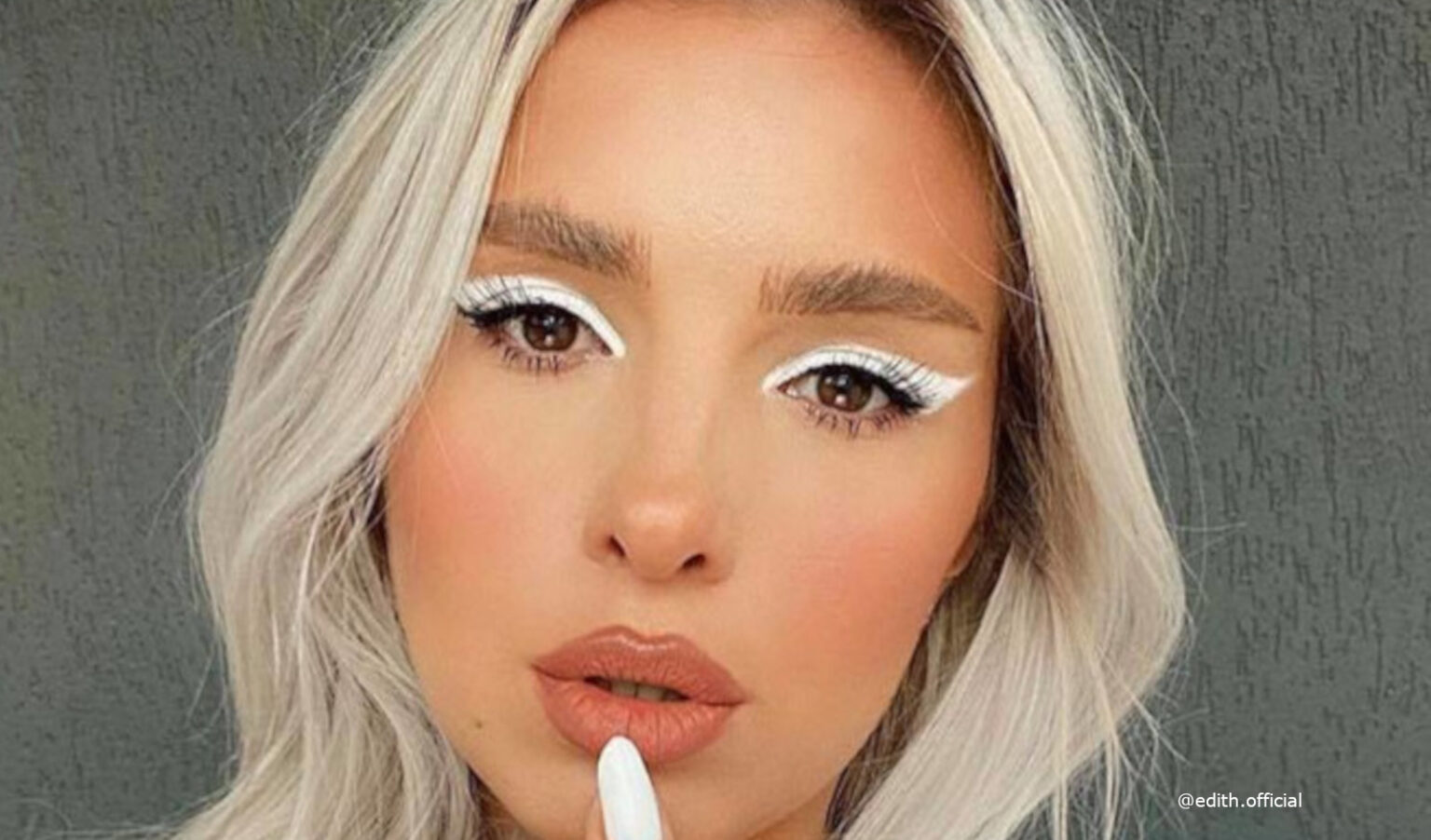 Eyeliner Tricks Every Glam Girl Should Know VIVA GLAM MAGAZINE™