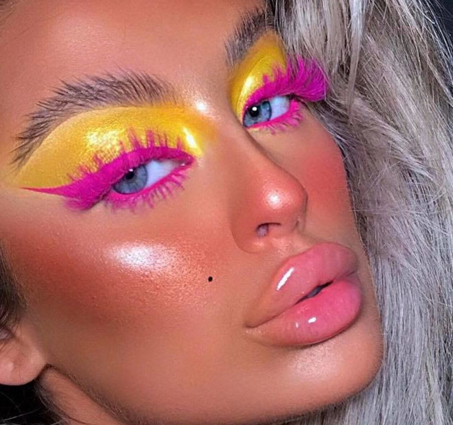 yellow eyeshadow is the hottest end-of-summer makeup trend