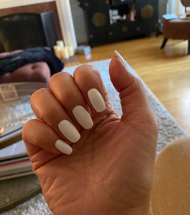 nailing-it-while-abroad-travel-nails-white-nails