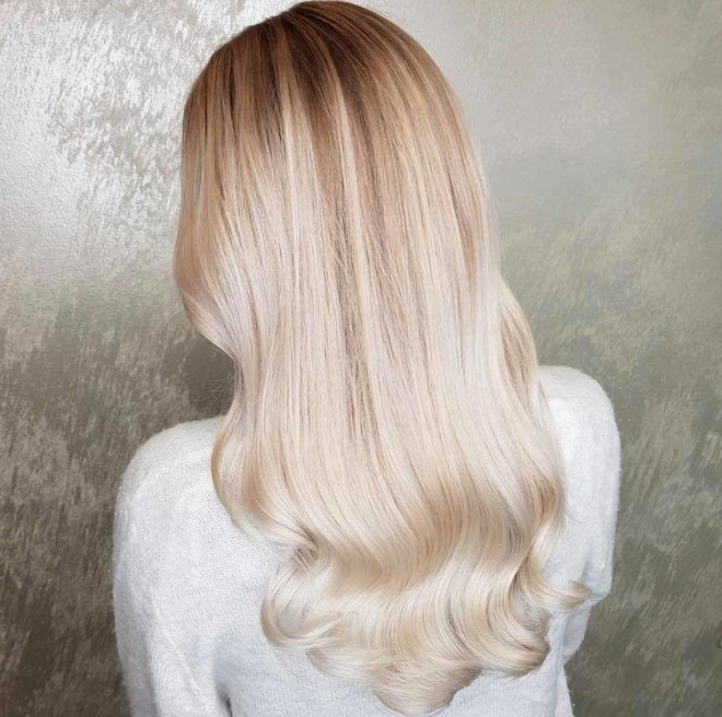 Here is How to Nail the Celeb's Favorite Glass Hair Trend