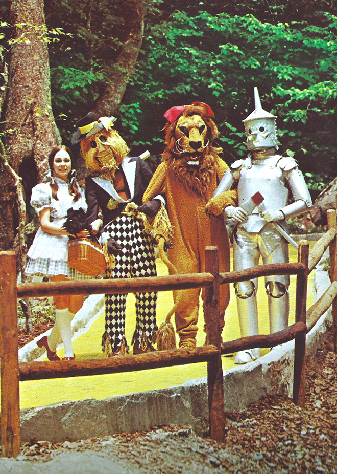 land-of-oz-theme-park-beech-mountain-north-carolina (7)