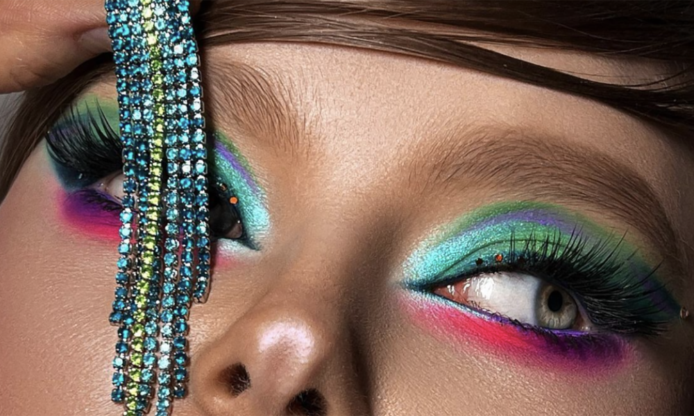 How To Wear Neon Makeup During This Hot-Girl Summer