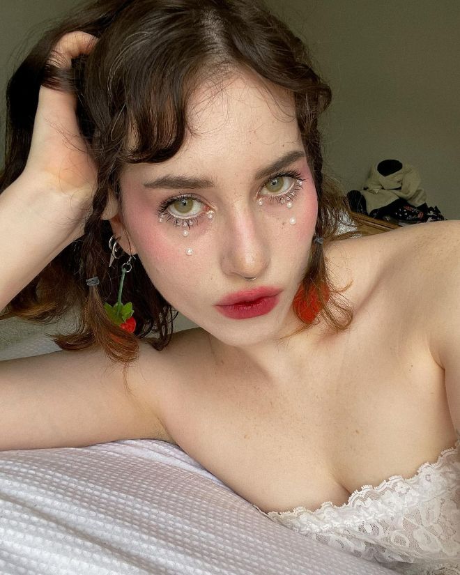 The Transition In Eyeshadows Is Something Worth Adopting 2