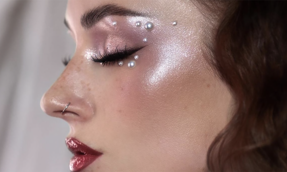 chilly n' glam: top 5 makeup trends for winter – True Glue Beauty