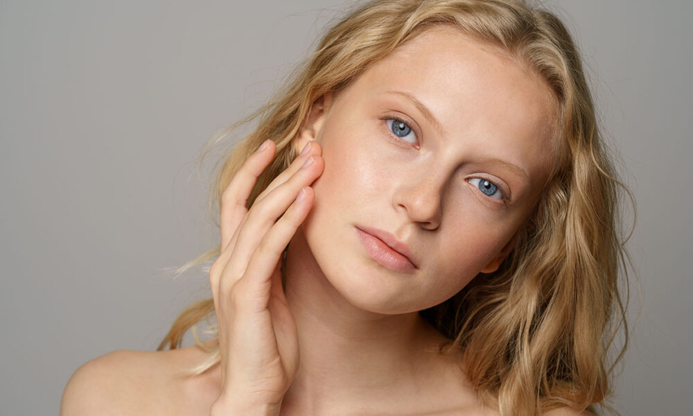 Look Naturally Beautiful: 8 To Be Attractive Even Without Having Any Makeup - VIVA GLAM MAGAZINE™