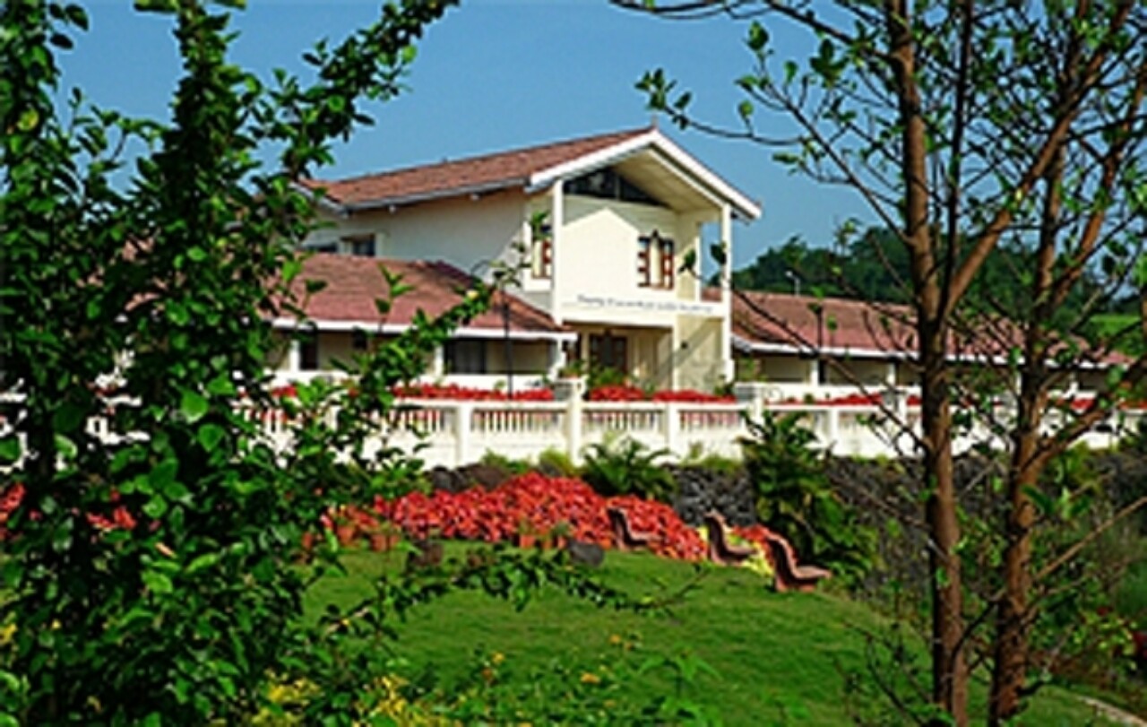 Yss Retreats