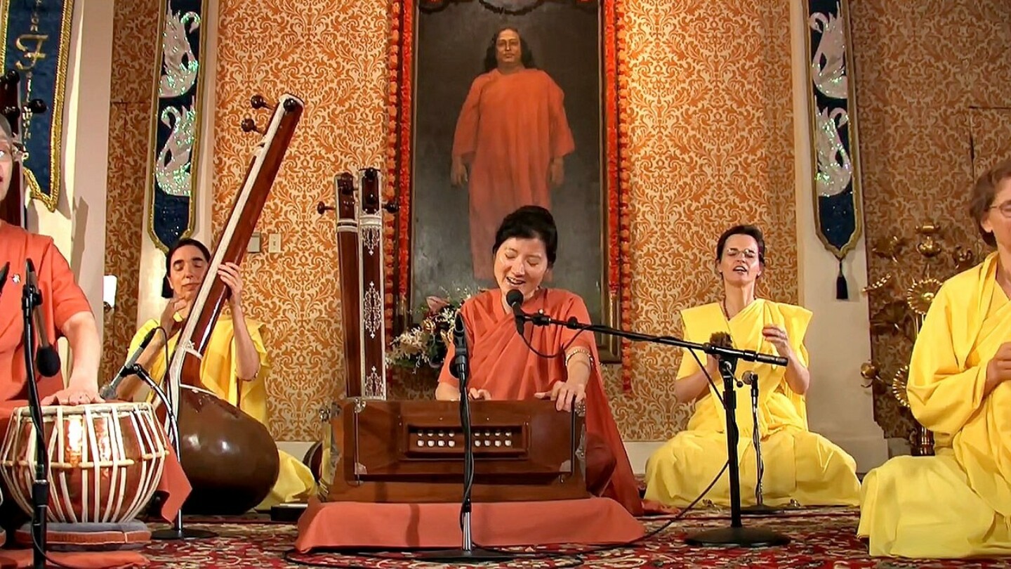 Three Hour Meditation With Kirtan Led By SRF Nuns Kirtan Group